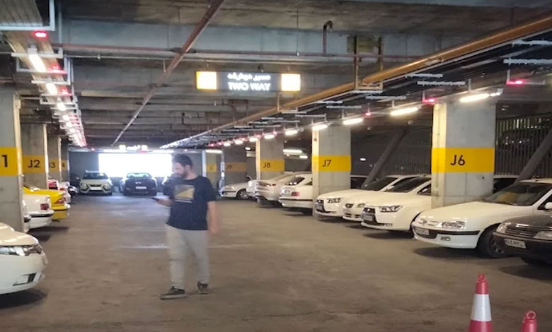 پارکینگ اختصاصی پارک آبی اُپارک