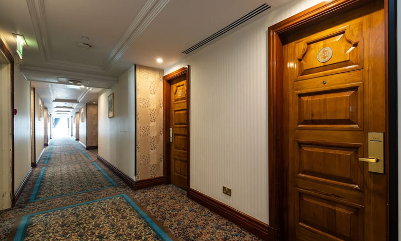 راهرو هتل استقلال تهران