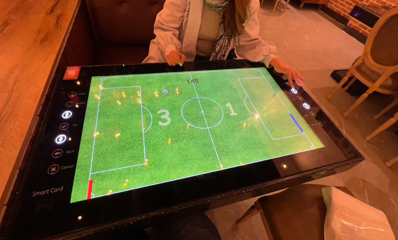 امکانات رستوران رباتیک